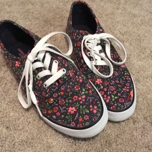 American Eagle Floral Sneakers